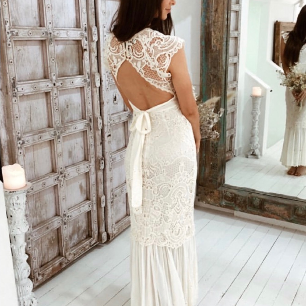 Wedding dress